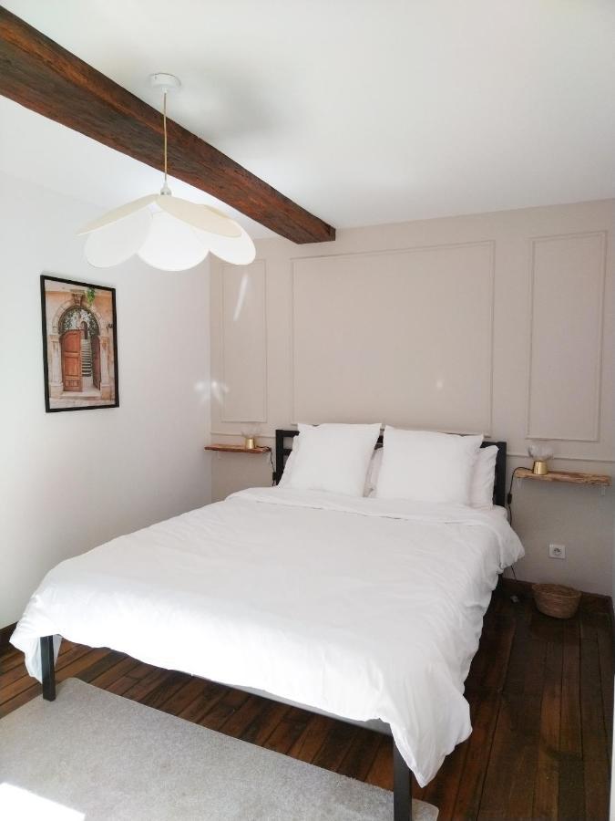 Appartement Vue Sur Chateau-Fort 3 Etoiles Sedan Exterior foto